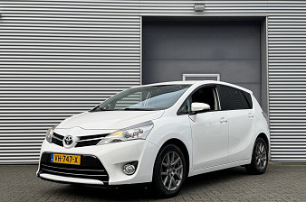 Toyota Verso 2.0 D-4D Business I Grijs Kenteken I Navi I Camera I Clima. I Cruise
