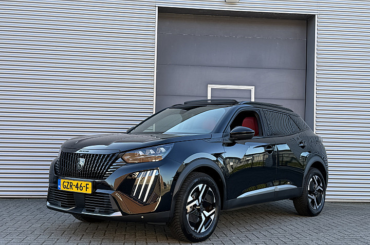 Peugeot 2008 1.2 Hybrid 136 GT I Aut. I Pano.dak I Leder I Camera I Carplay I NL auto