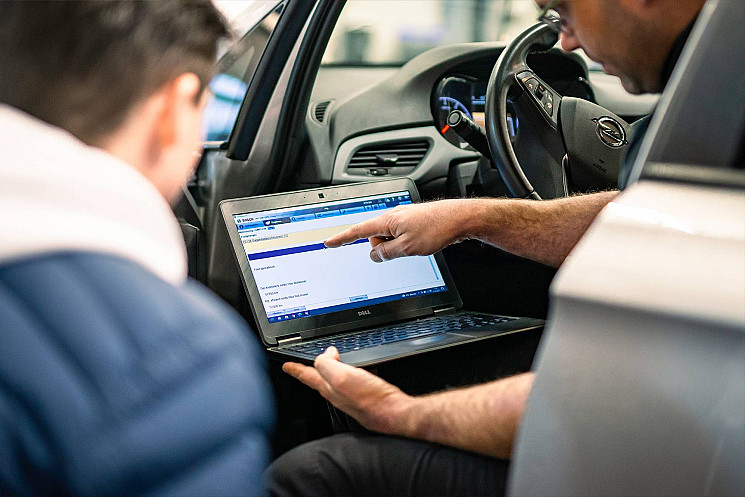 Carteam Edward Smit Auto's